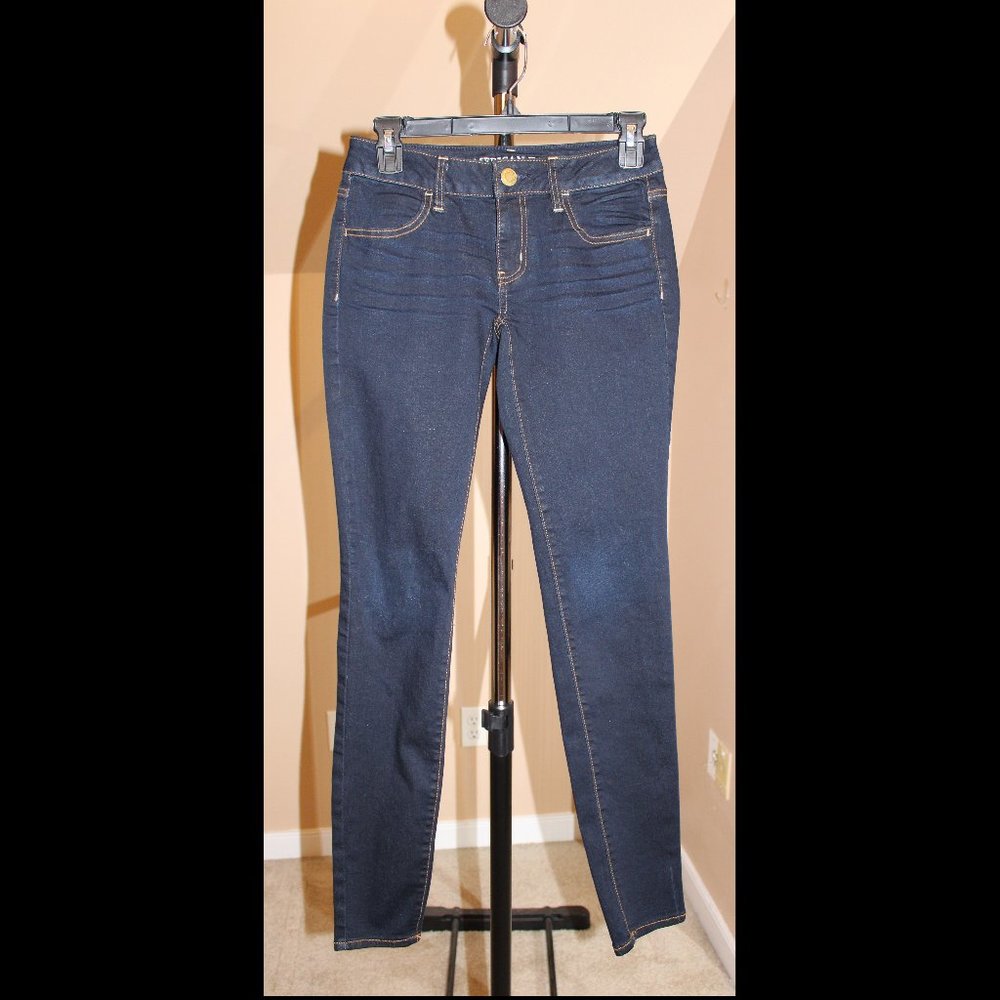 American Eagle Outfitters Very Dark Blue Jegging Super Stretch